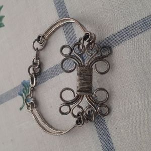 Vintage Sliver Bracelet